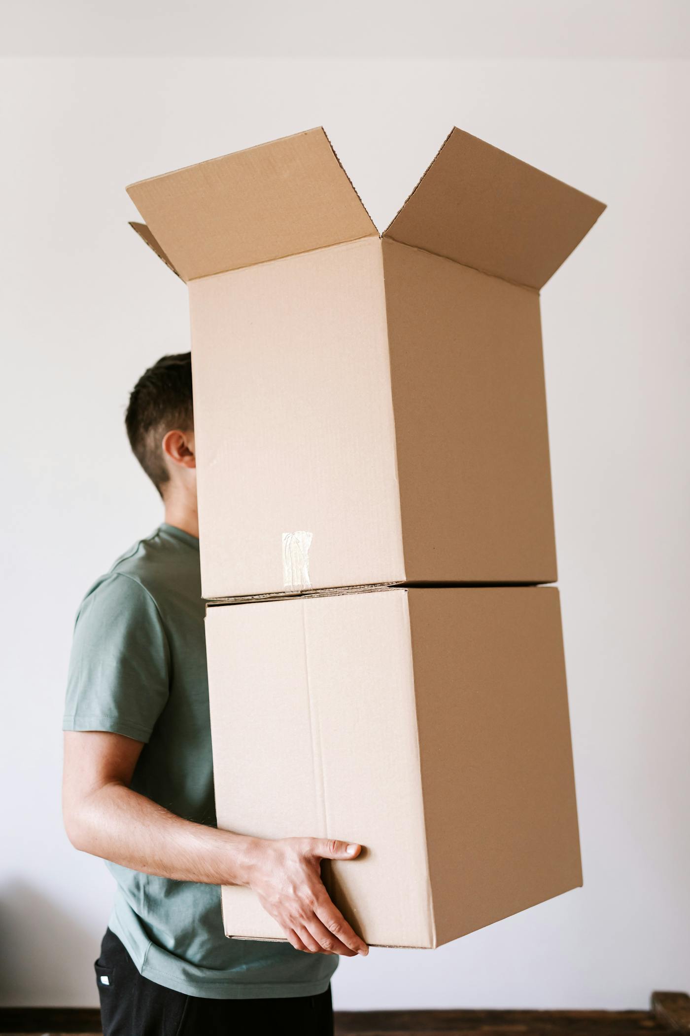 Elite Easy Movers crew at work